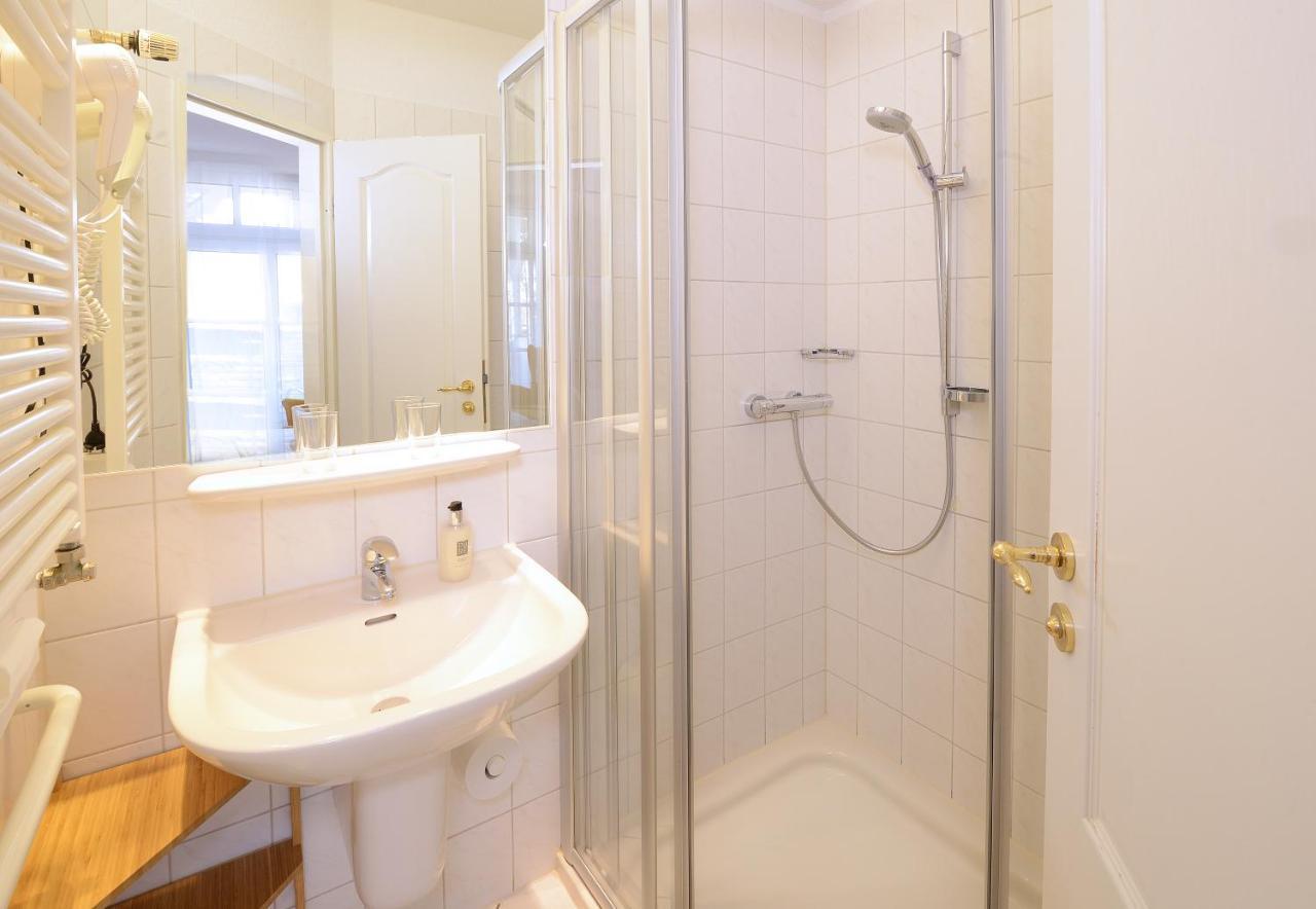 Hotel Villa Granitz Baabe Bagian luar foto